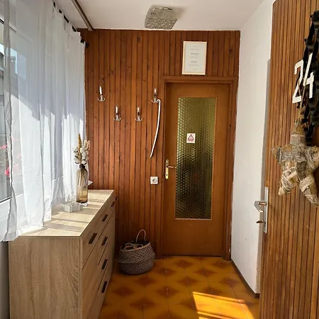 Holiday home Apartma Rekar - A House, Where Relax In The Embrace Of Nature Jesenice