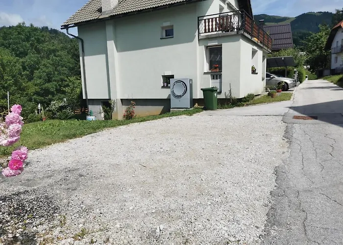 Apartma Rekar - A House, Where Relax In The Embrace Of Nature *